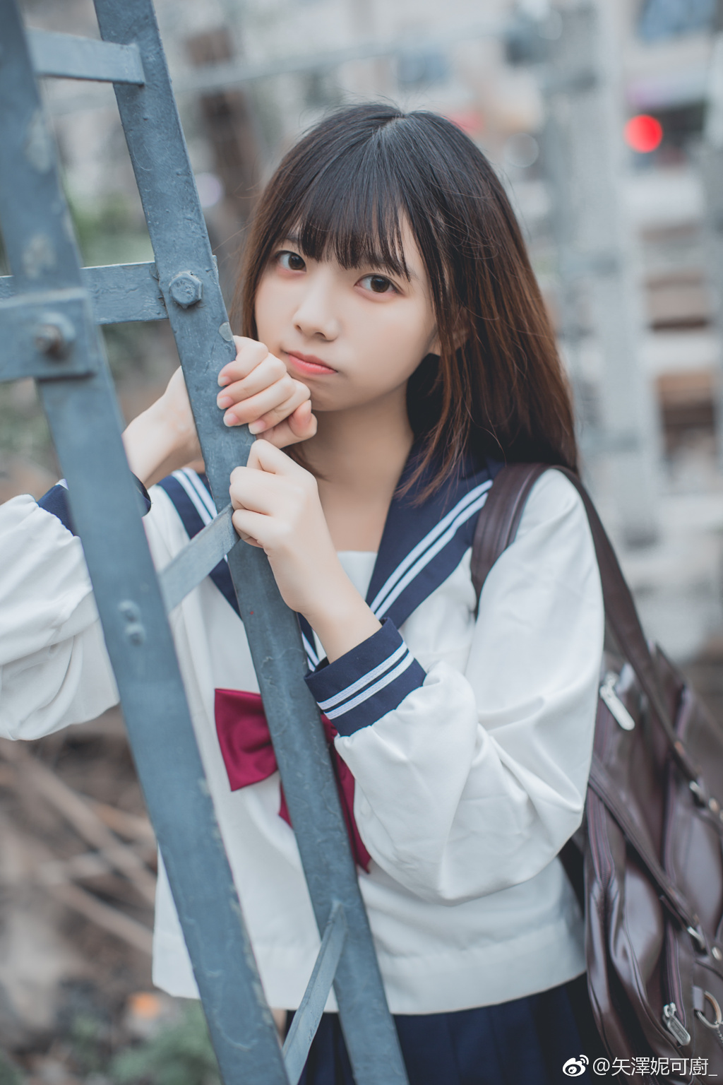 高中女學生制服-vs-鐵道-2018-a.jpg