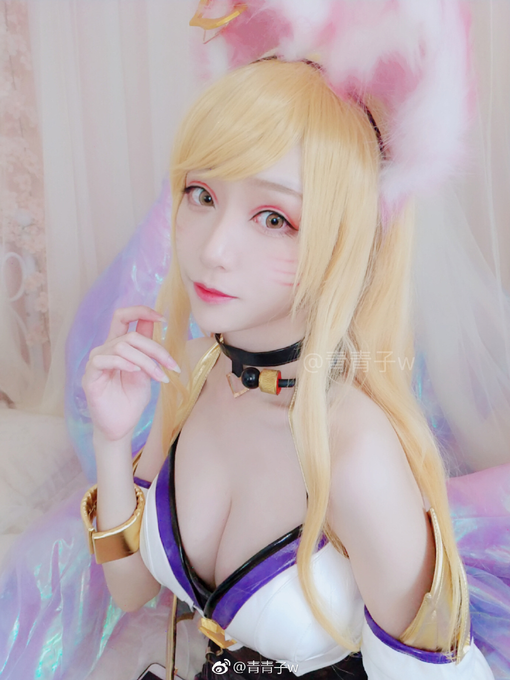 KDA-LOL-AHRI-Cosplay-QingQingZiw-2018-Dec-1.jpg