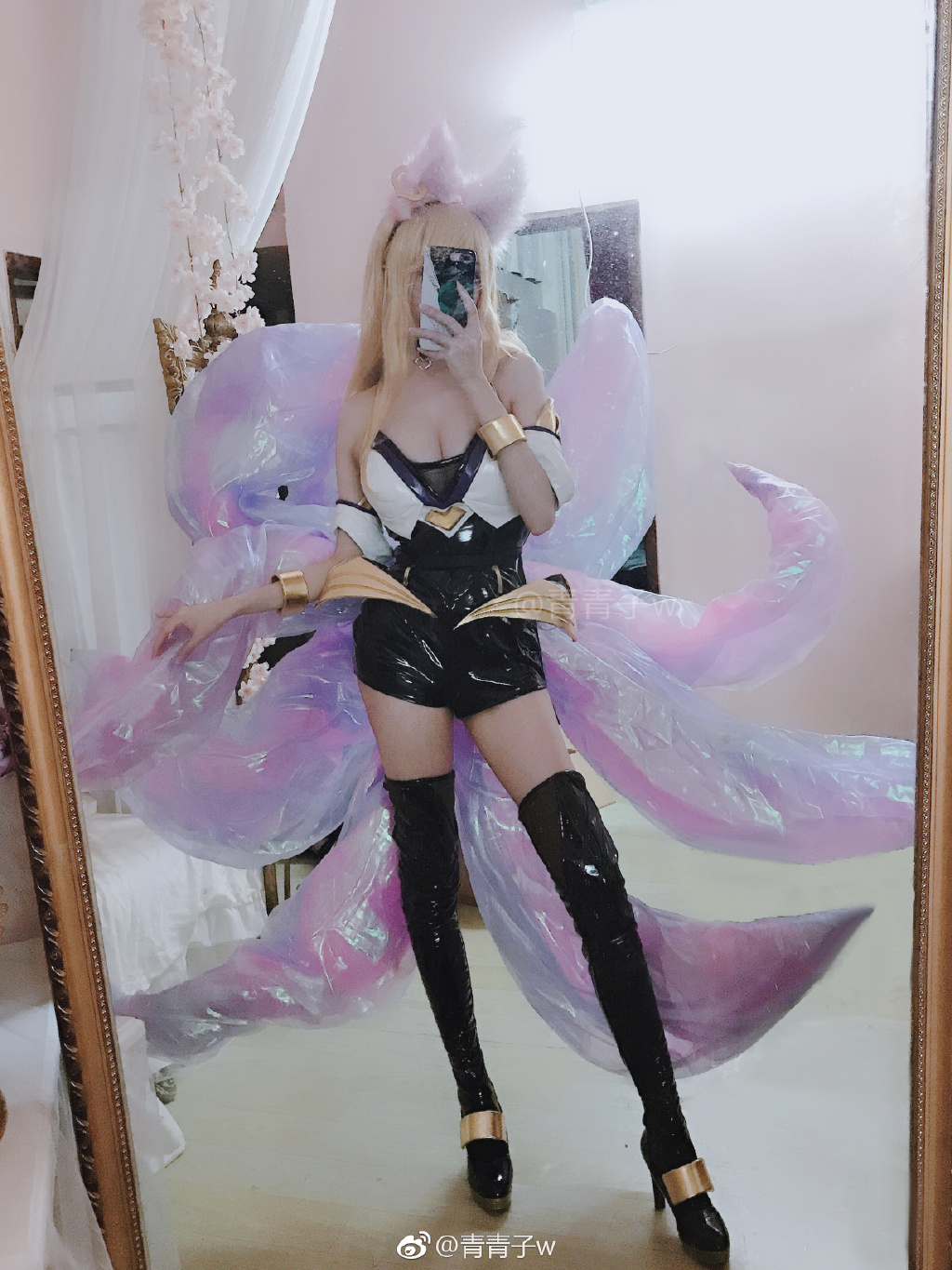 KDA-LOL-AHRI-Cosplay-QingQingZiw-2018-Dec-8.jpg