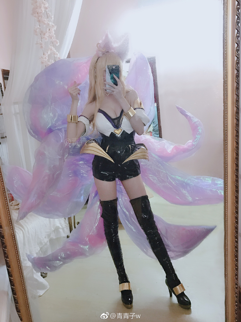 KDA-LOL-AHRI-Cosplay-QingQingZiw-2018-Dec-9.jpg