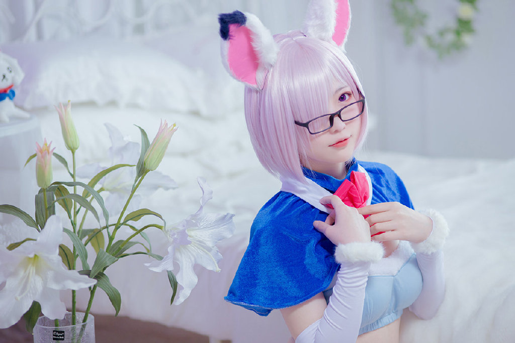 FGO-Mash-Kyrielight- Cosplay-5.jpg