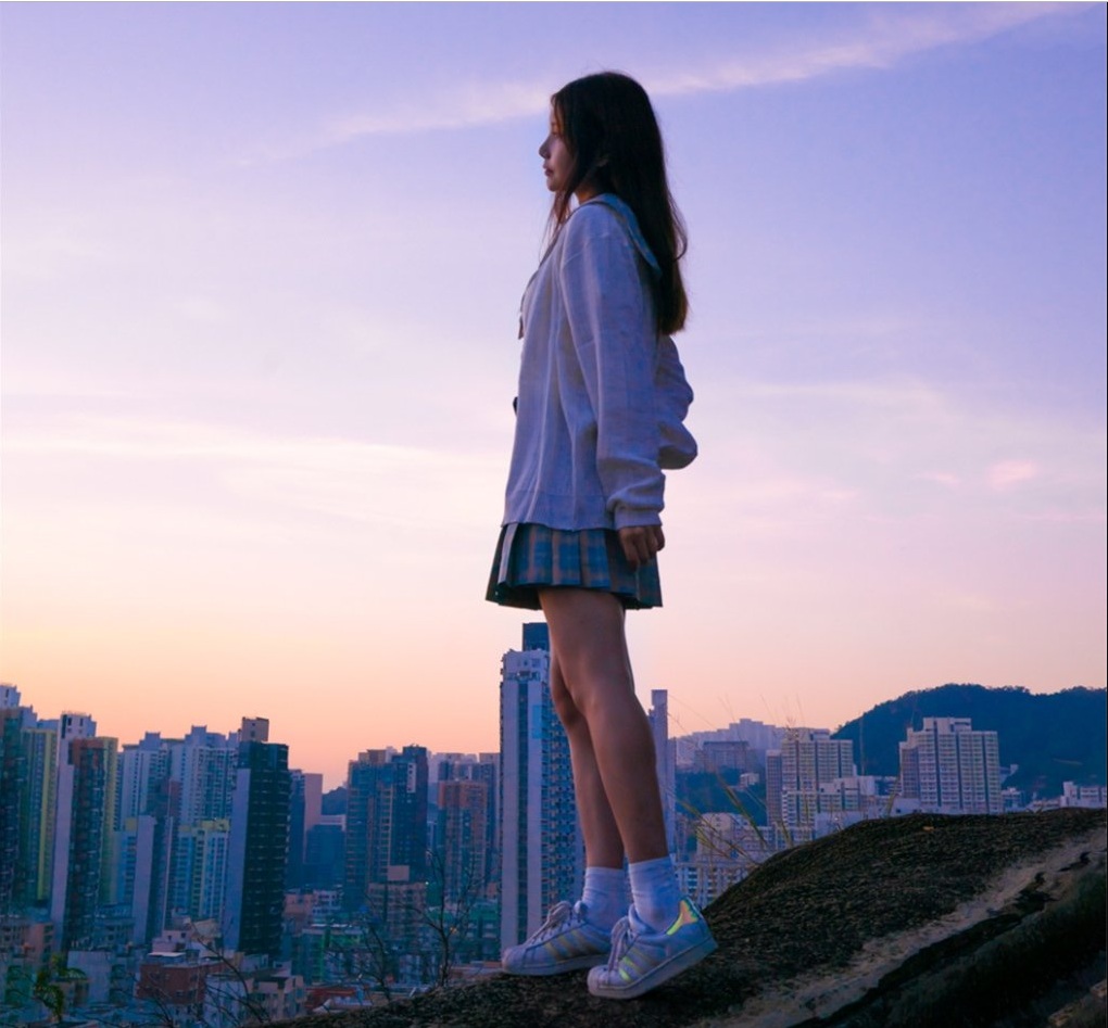 香港街拍制服女孩-2a.jpg