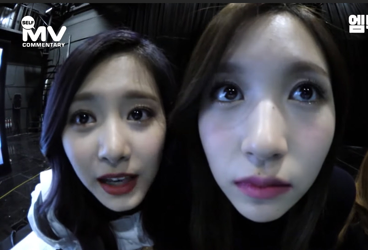 MiTzu-Mina-and-Tzuyu-TT-era-2016.jpg