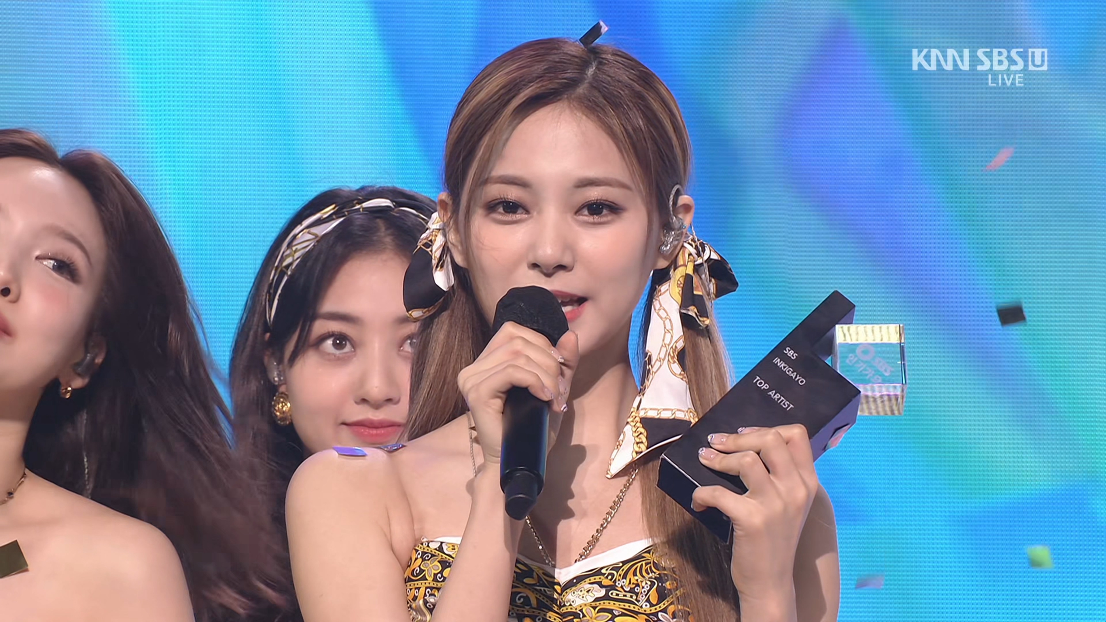 2021-06-20-inkigayo-tzuyu-twice-1.jpg