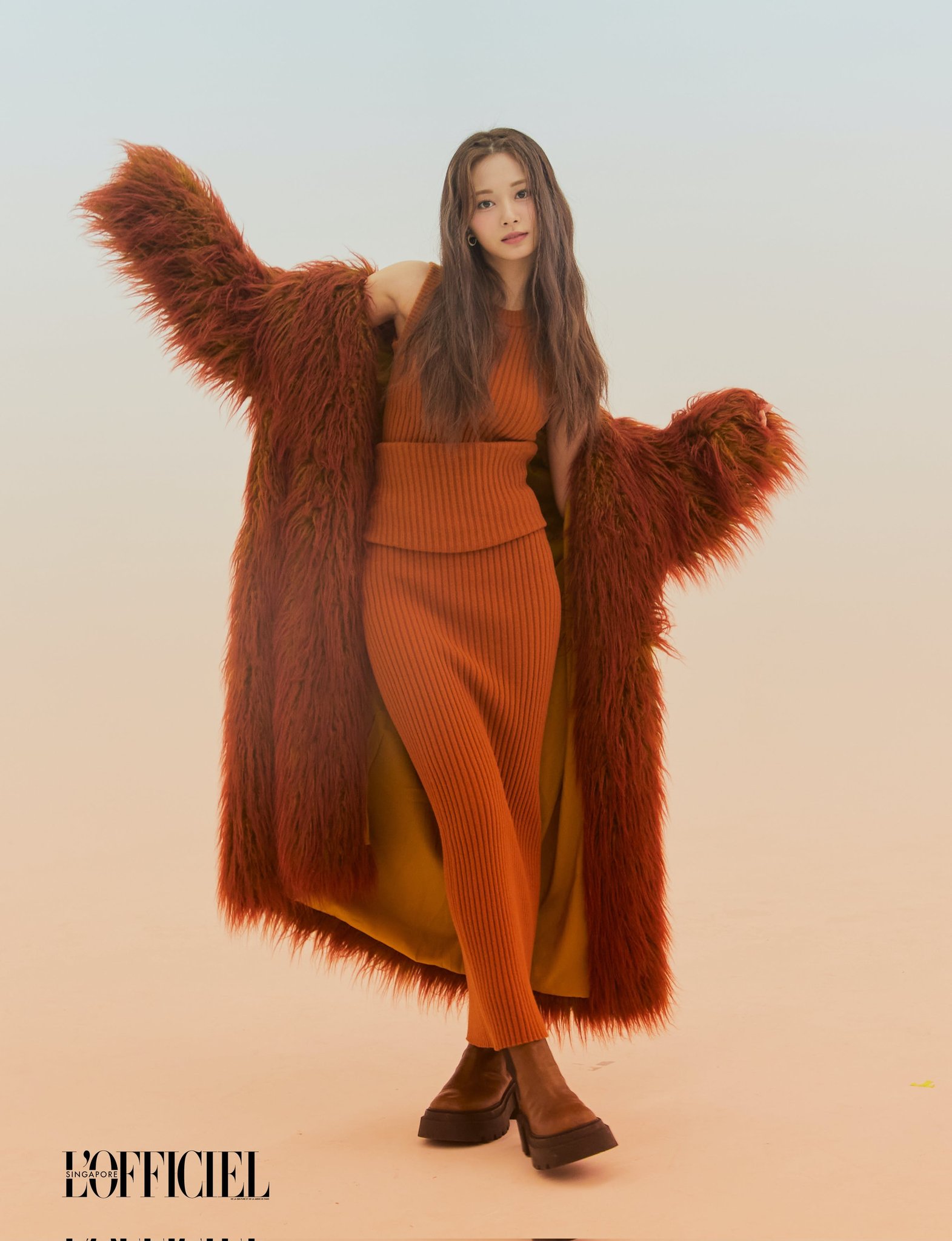 Tzuyu for L’Officiel 2021 Oct Singapore tzuyu.jpg