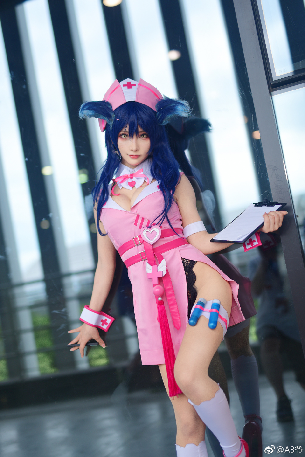 LOL-Ahri-Cosplay-Pink-Nurse-Costume-11.jpg