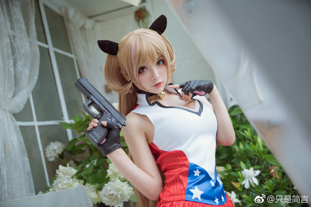 MK23-Girl-Front-Line-COSPLAY-Costume-5.jpg