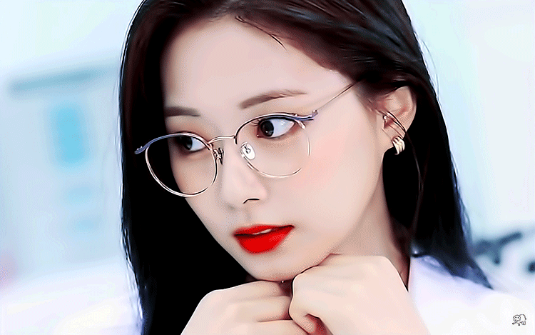 Glasses-Office-Lady-1.gif