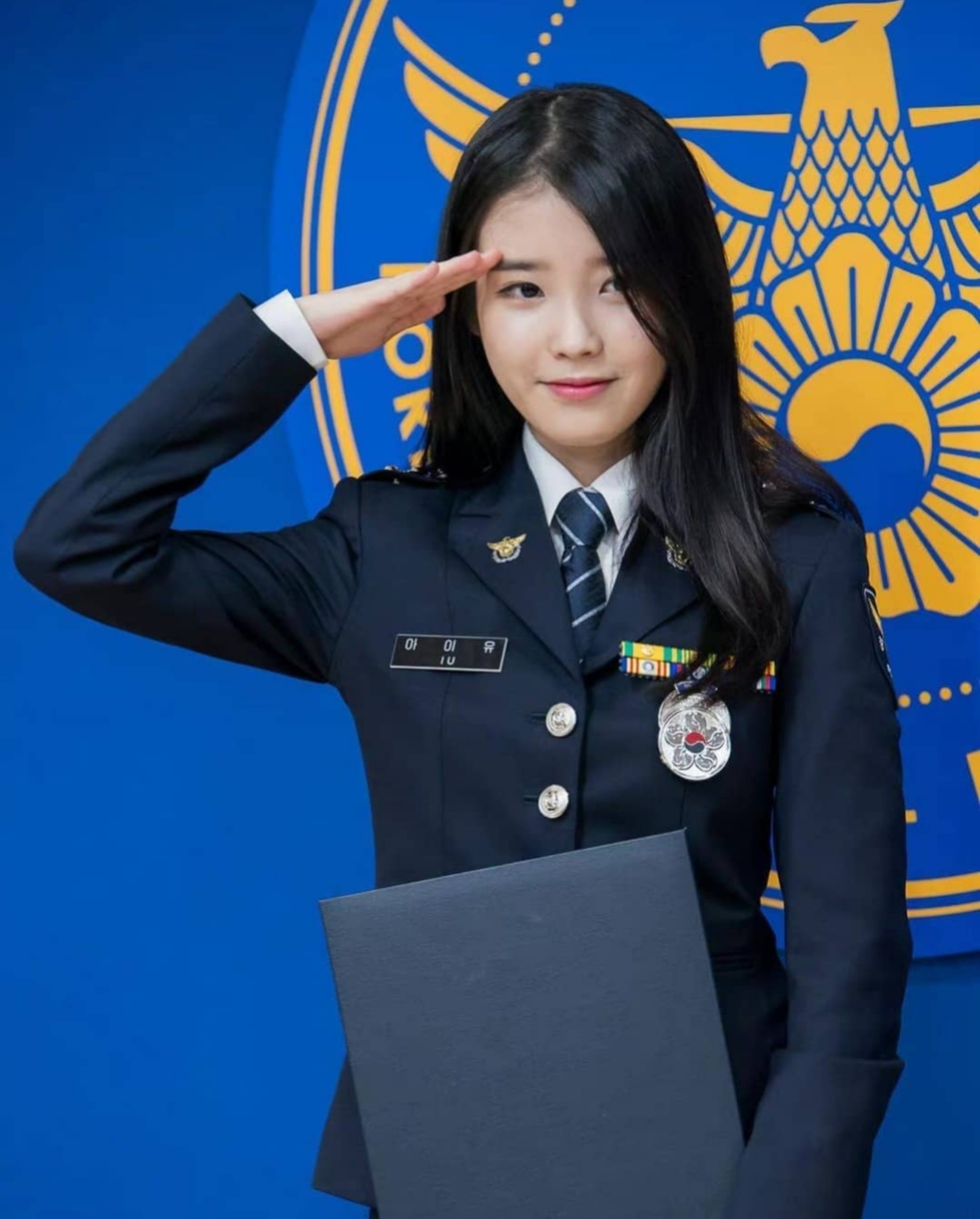 IU as Police Girl  yJqQzNL.jpg