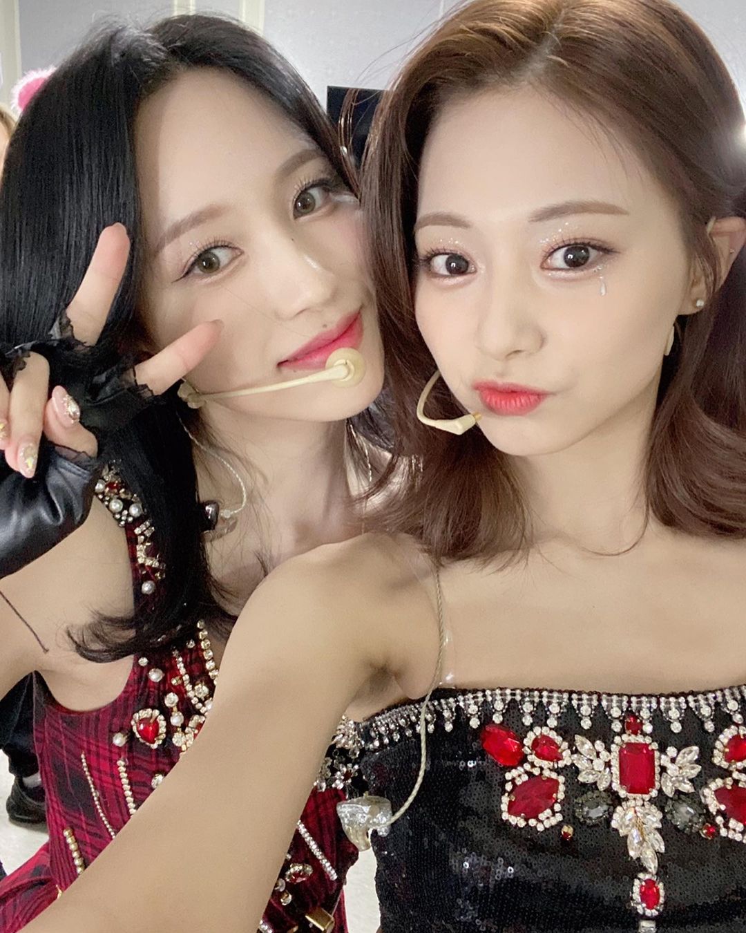 MiTzu - Tzuyu and Mina - Twice 4th World Tour 2021-12-26.jpg