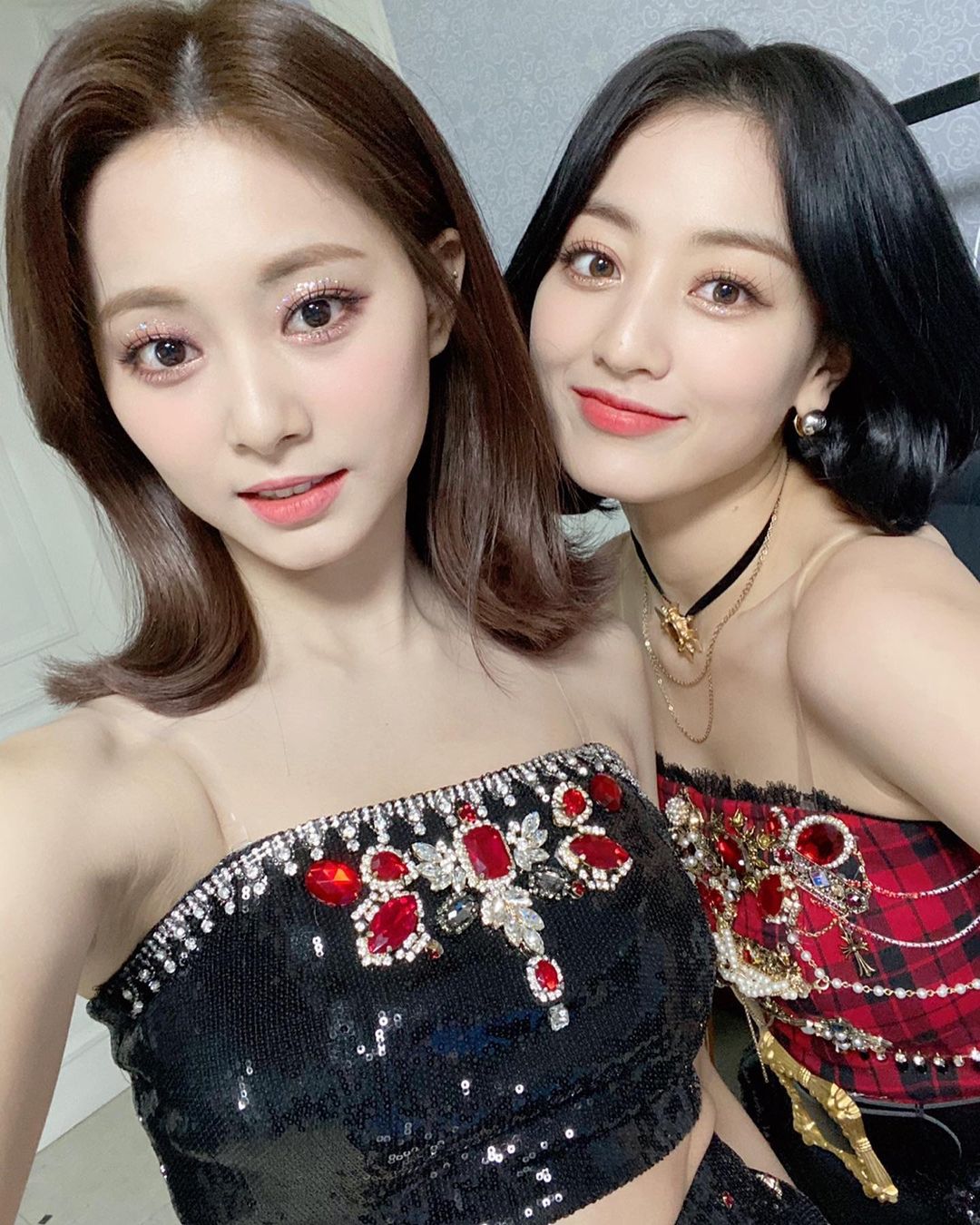 JiTzu - Tzuyu and Jihyo - Twice 4th World Tour 2021-12-26.jpg