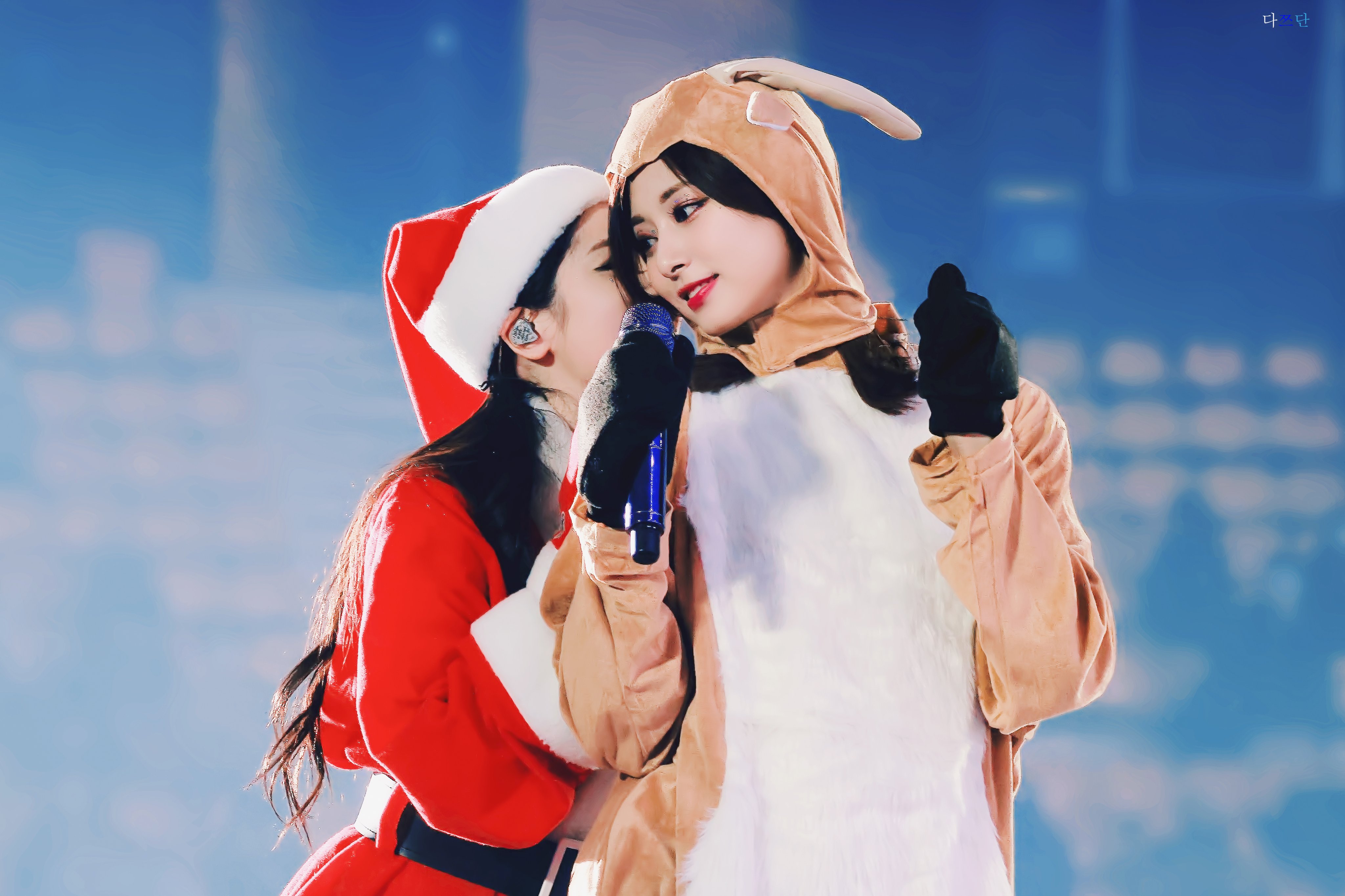 MS-santa-clause-and-ReinDeer-Girl-2.jpg