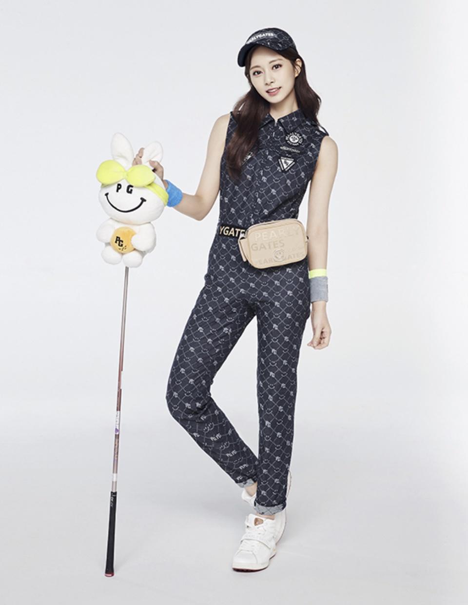 TWICE & PEARLY GATES, Women Golf Outfit UqI5hoI.jpg