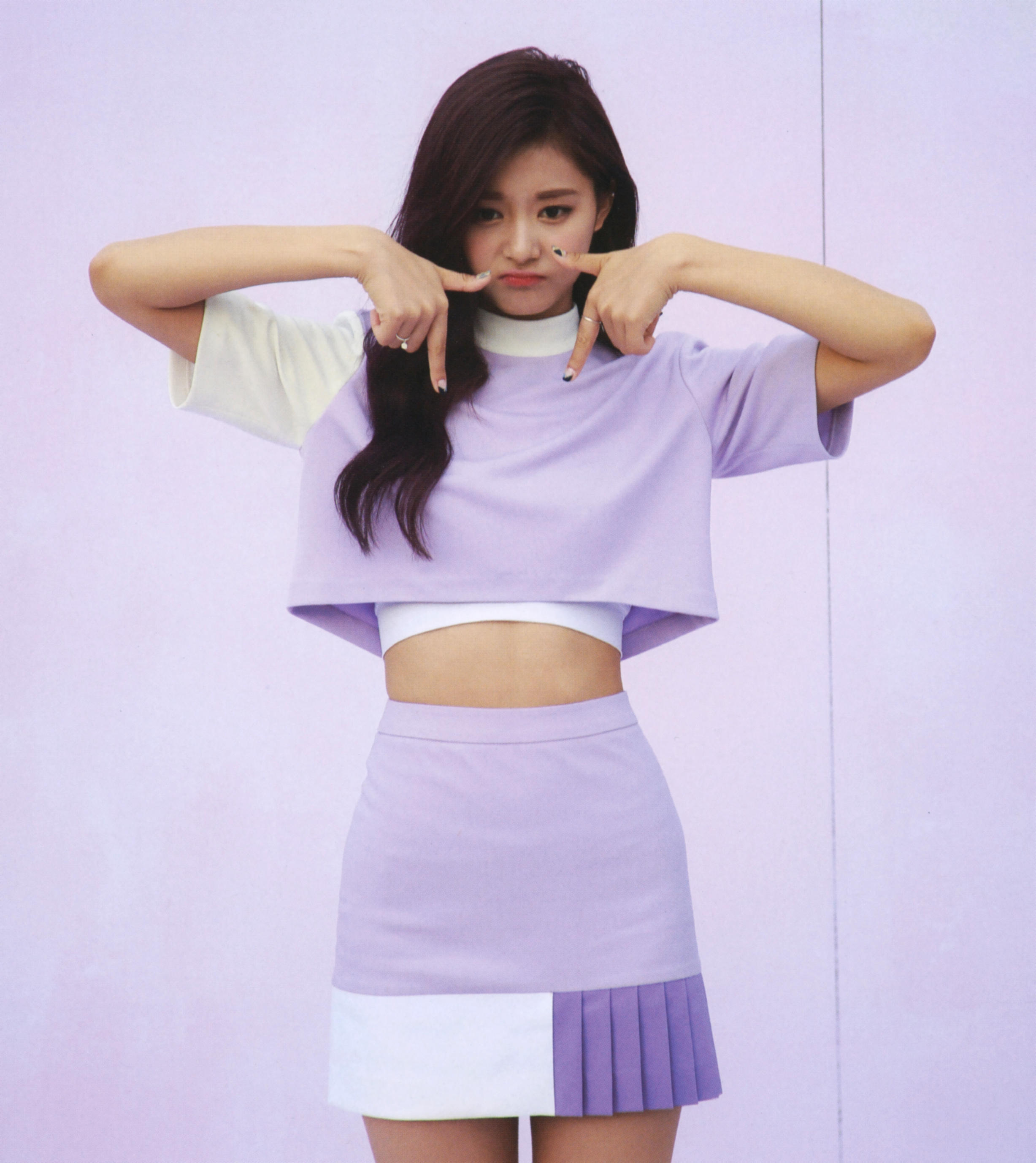 「TWICEcoaster  LANE 1」 Tzuyu 01.jpg