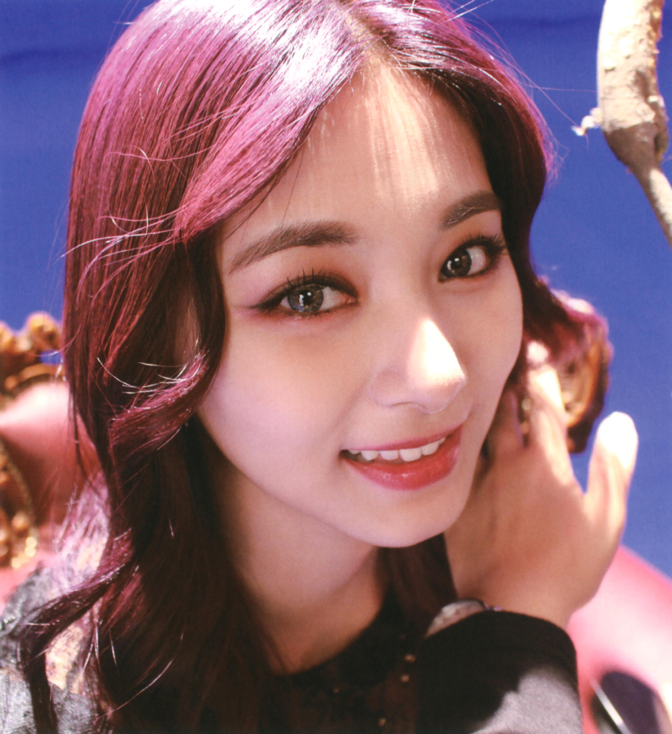 「TWICEcoaster  LANE 1」 Tzuyu 06.jpg