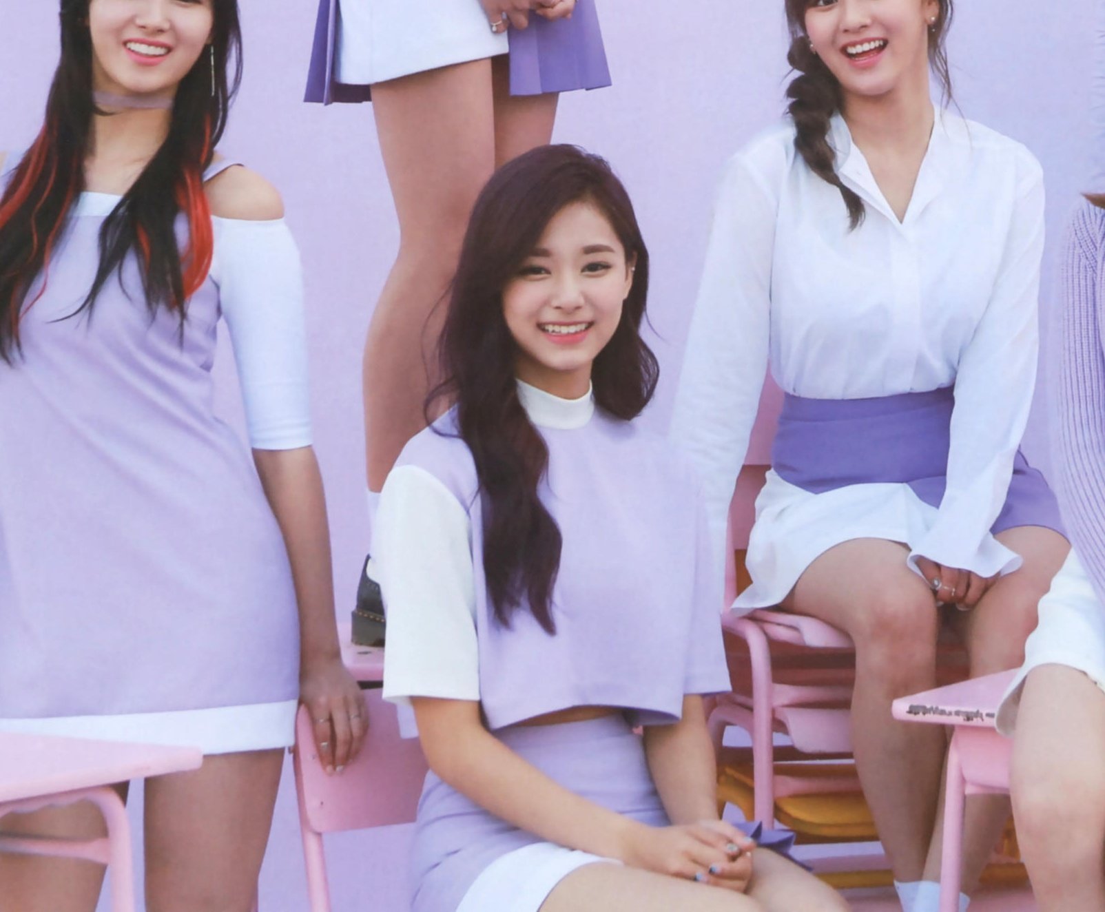 「TWICEcoaster  LANE 1」 Tzuyu 10.jpg