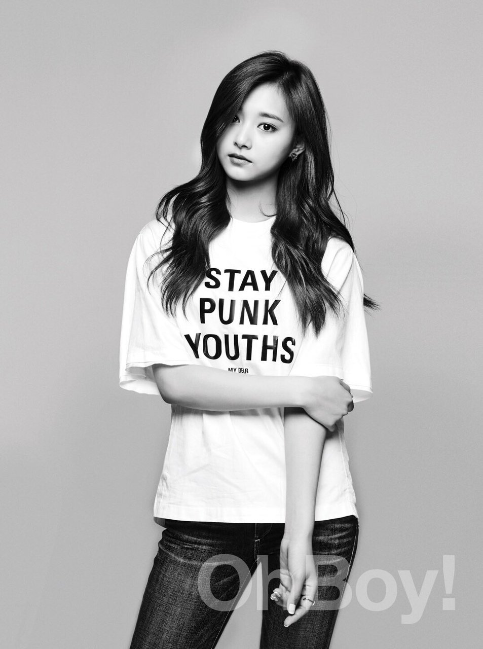 TZUYU OhBoy! Magazine 2017 (E).jpg