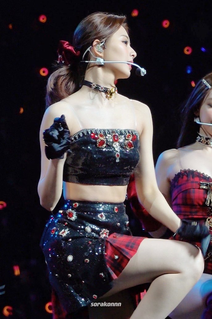 Tzuyu-(17)-Twice-In-New-York-2022-4th-tour.jpg