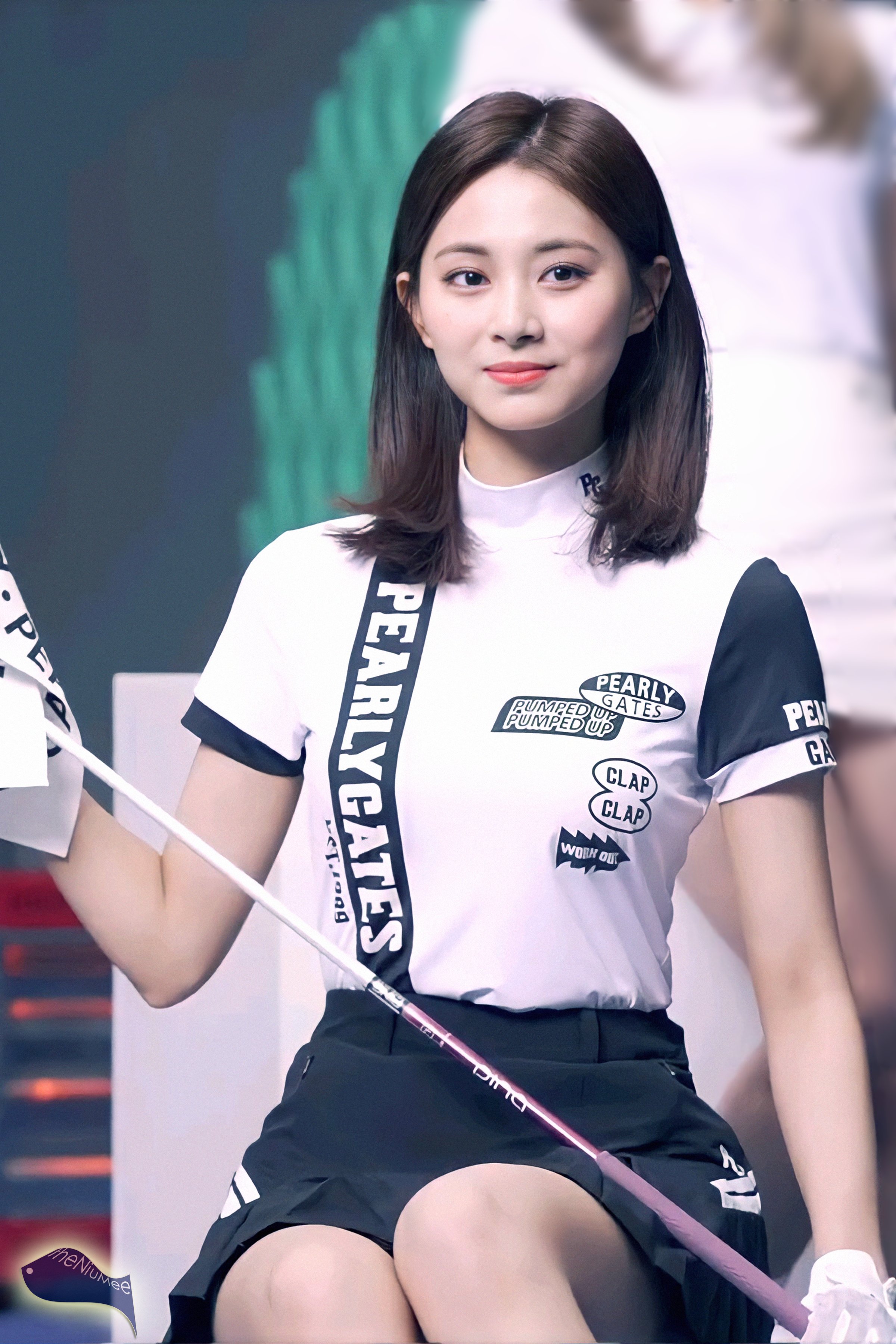 pearlygates-Tzuyu-Golf-White-Shirt-and-Navy-Skirt.jpg