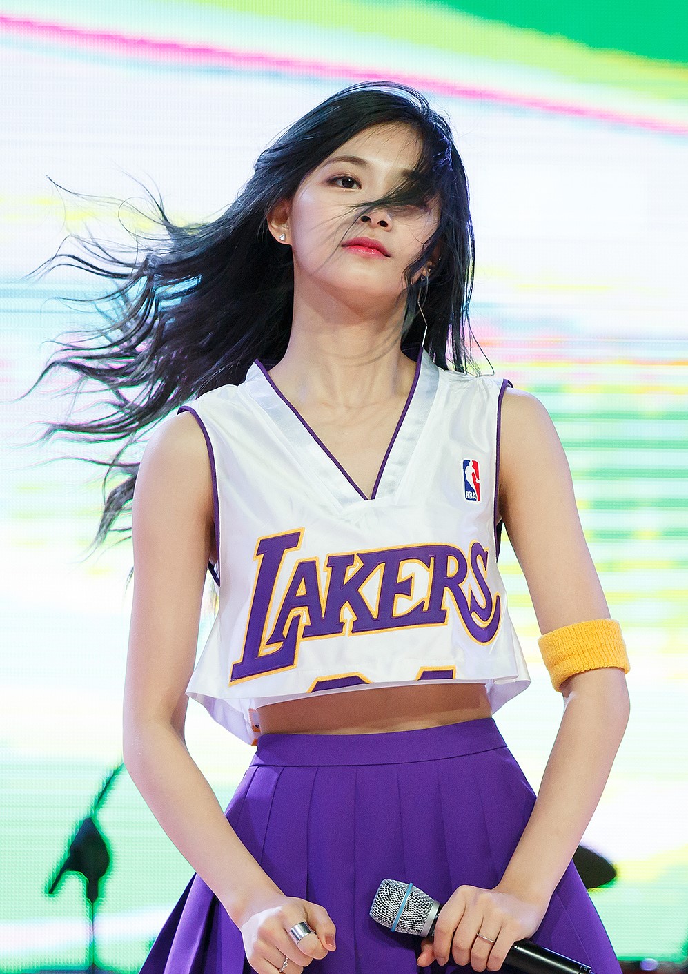 2016-Tzuyu- Seokyeong University Festival (2) Lakers Cheer Leader Outfit.jpg
