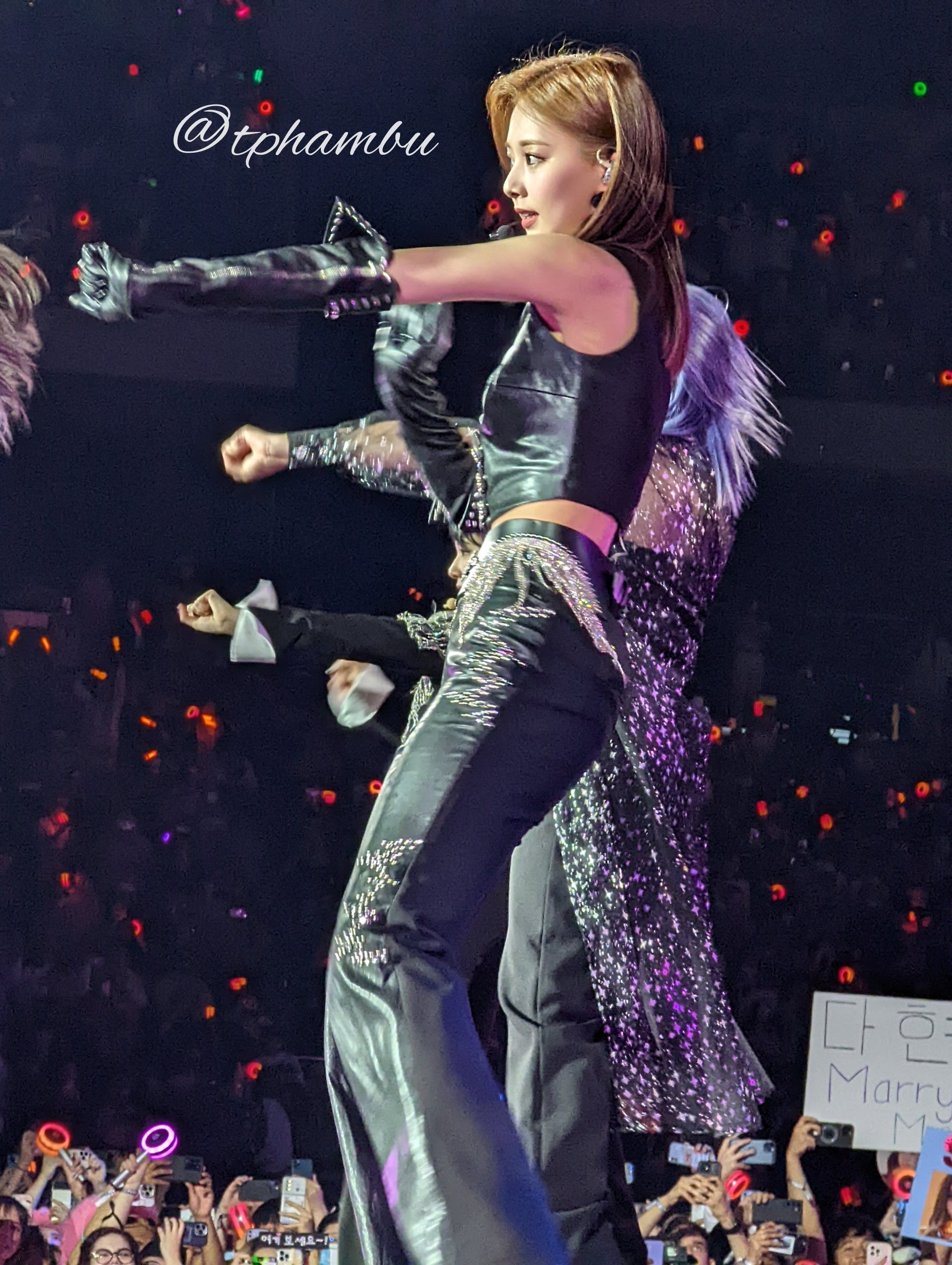 (I Can't Stop Me) Tzuyu-Twice-World-Tour-Encore-2022-05-15-Banc of california stadium.jpg