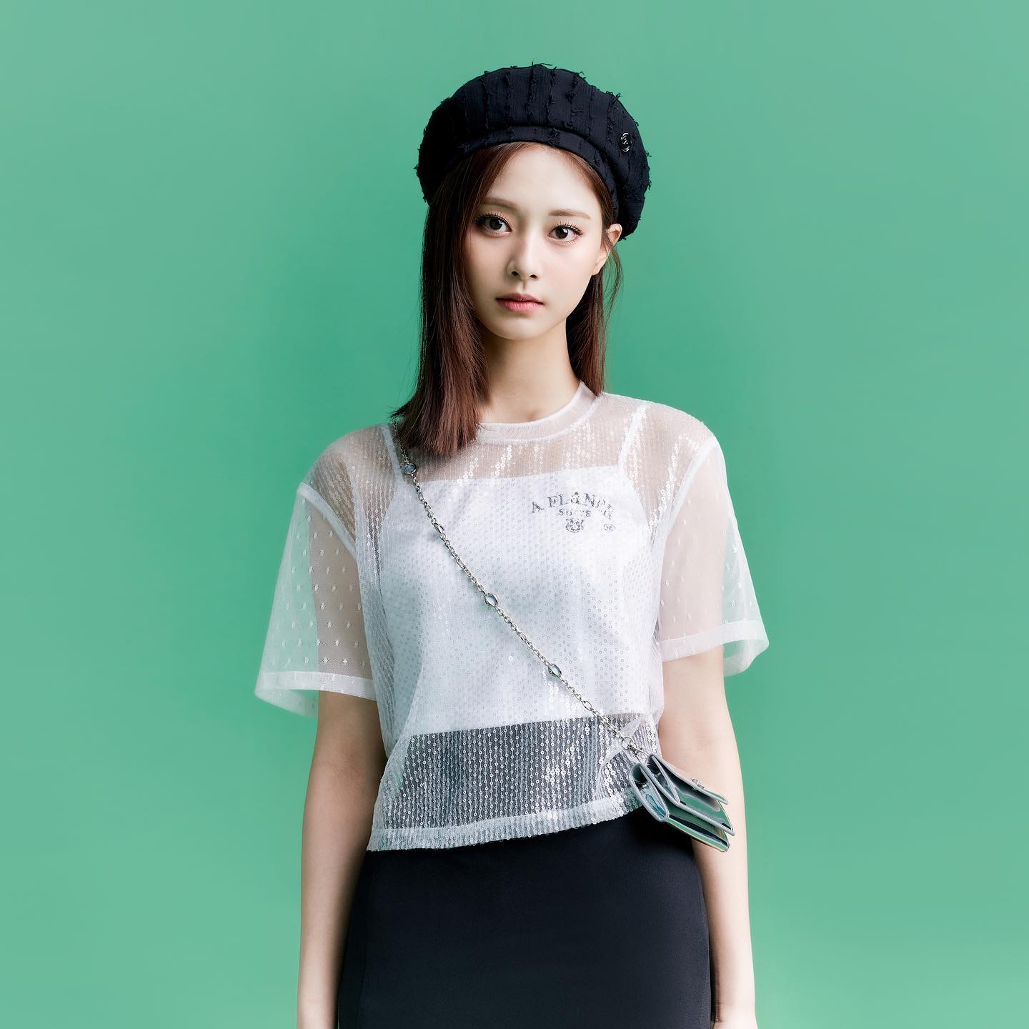 black brett hat summer outfit Zooc x Tzuyu 2022-05-28.jpg