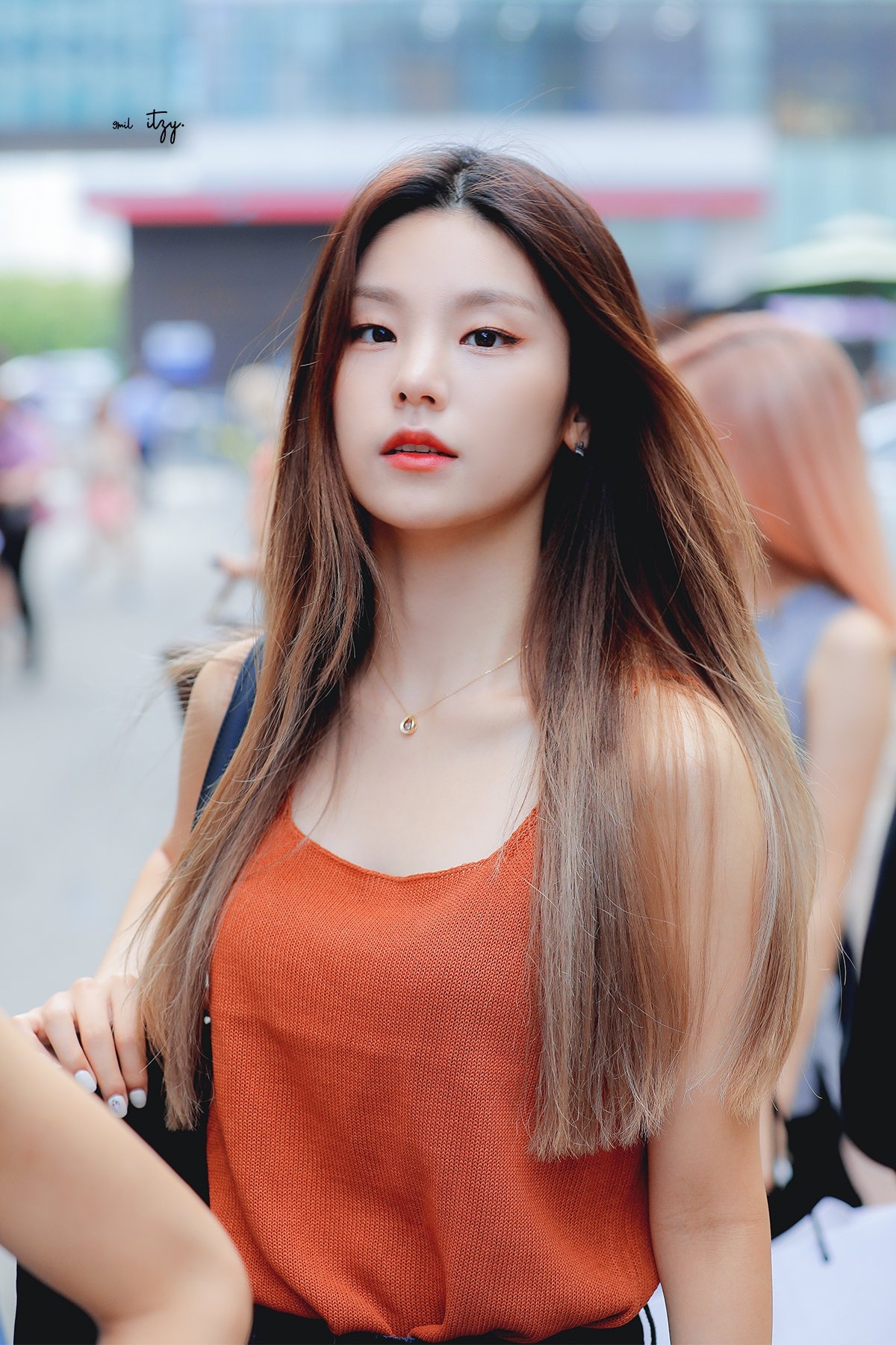 ITZY-Yeji-2019- (71).jpg