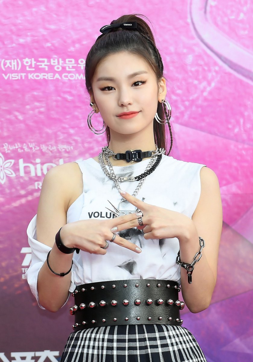 ITZY-Yeji-2020 (21).jpg