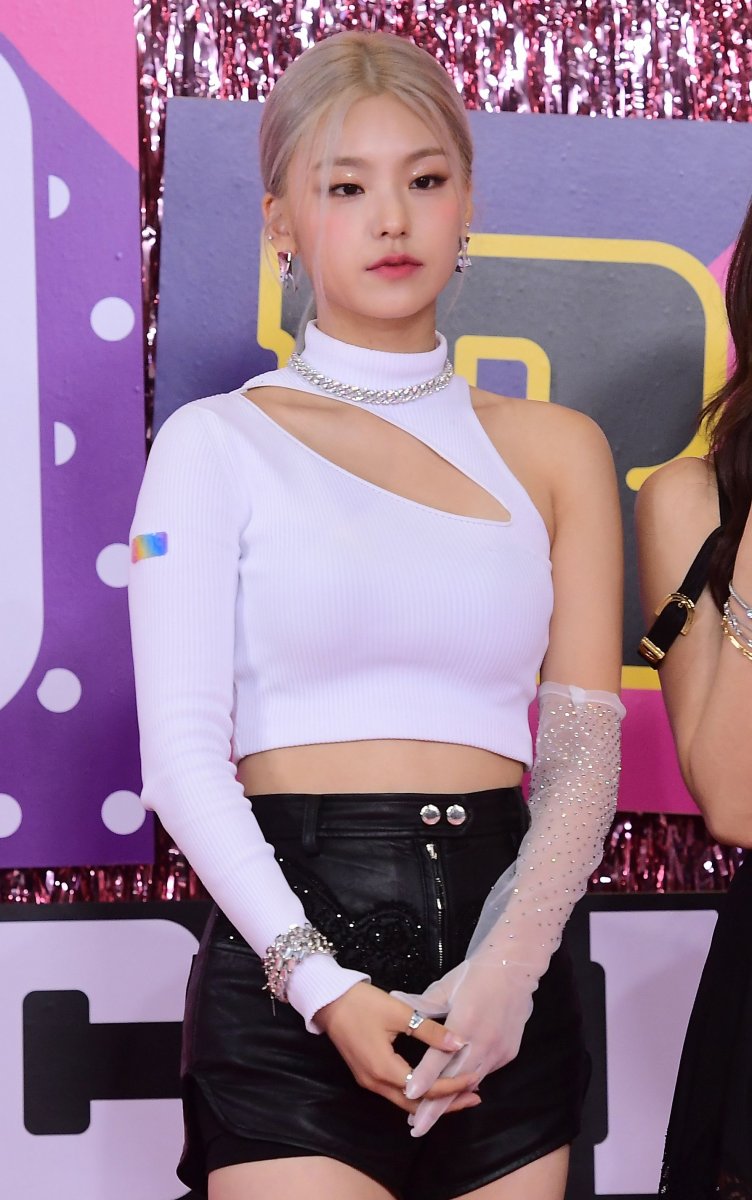 ITZY-Yeji-2020 (40).jpg