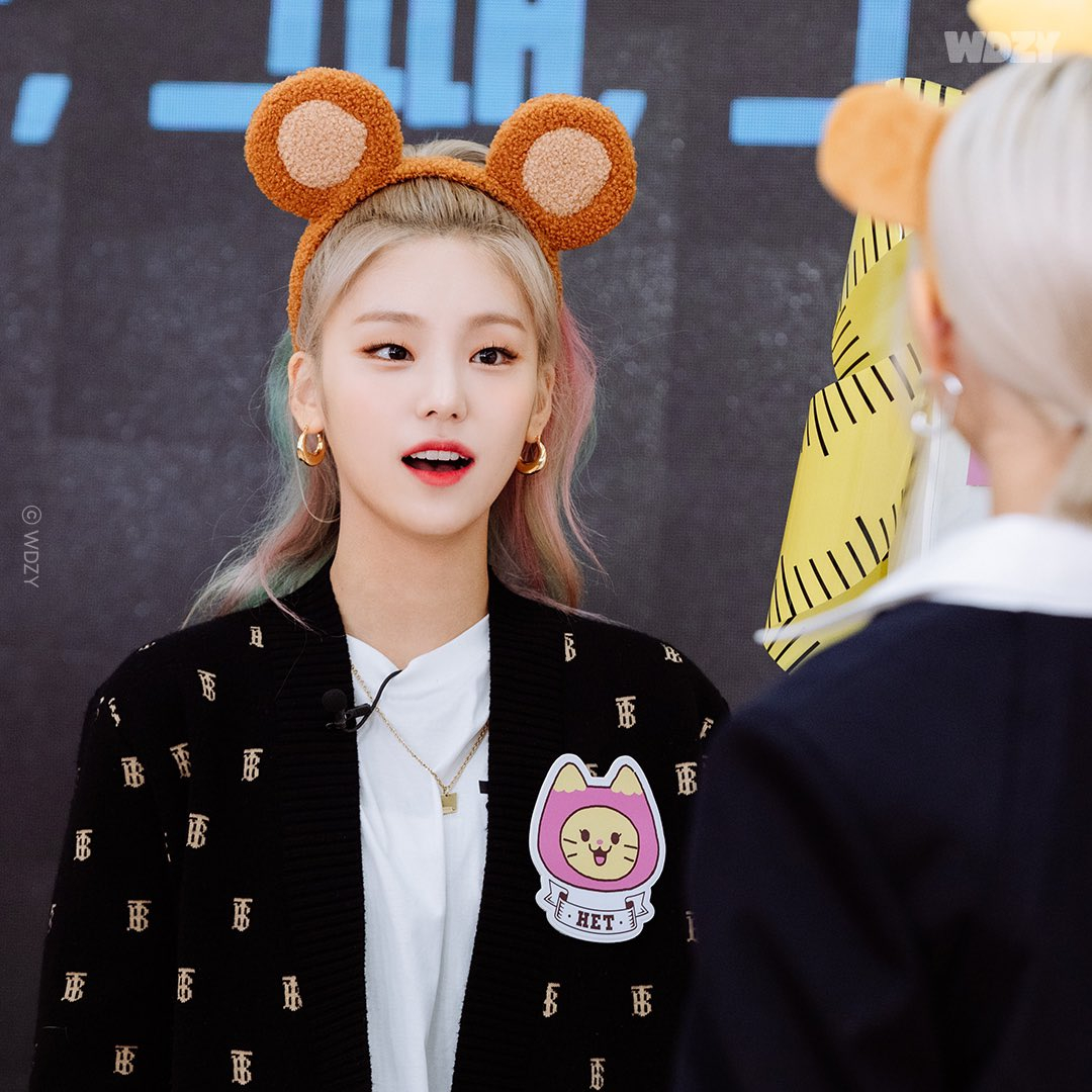 ITZY-Yeji-2021 (10).jpg