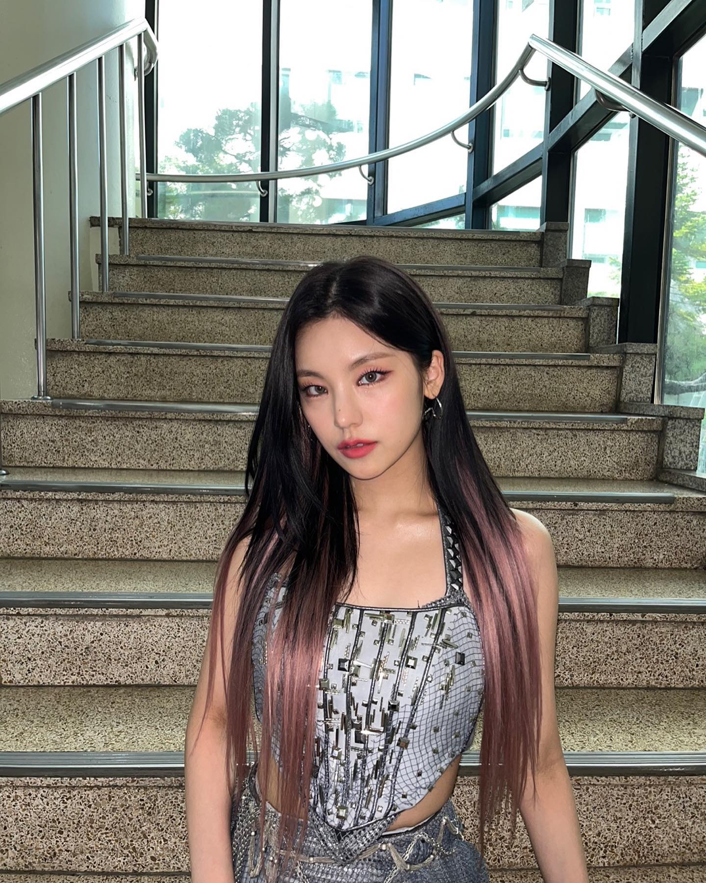 Yeji-2022-Q3-ITZY (09).jpg