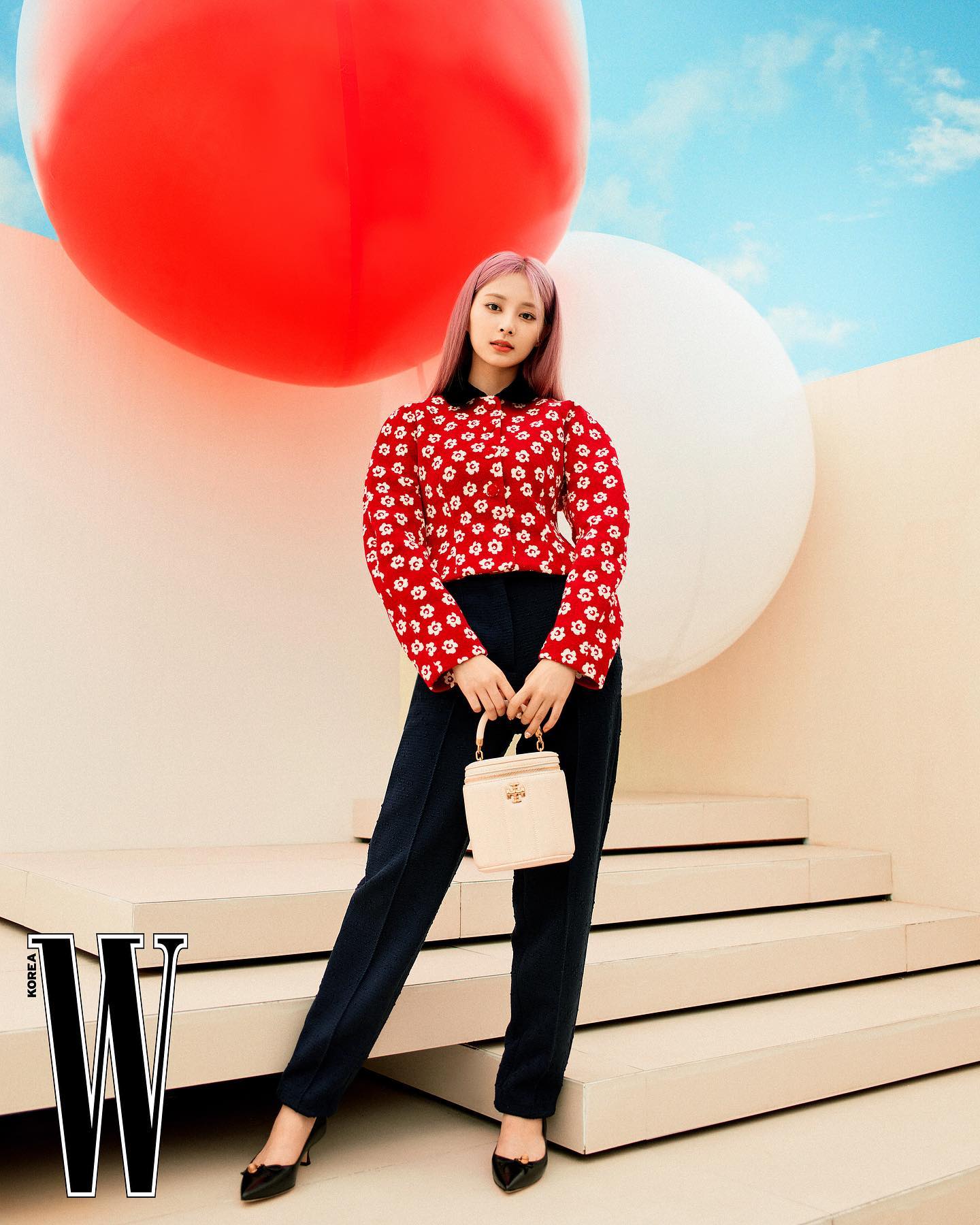 TORY BURCH x Chou-Tzuyu (W KOREA) 2022-09-15 (Red-Shirt-Black-Pants).jpg