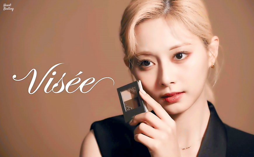 Chou-Tzuyu-Kose-Visee-GIF-1.gif