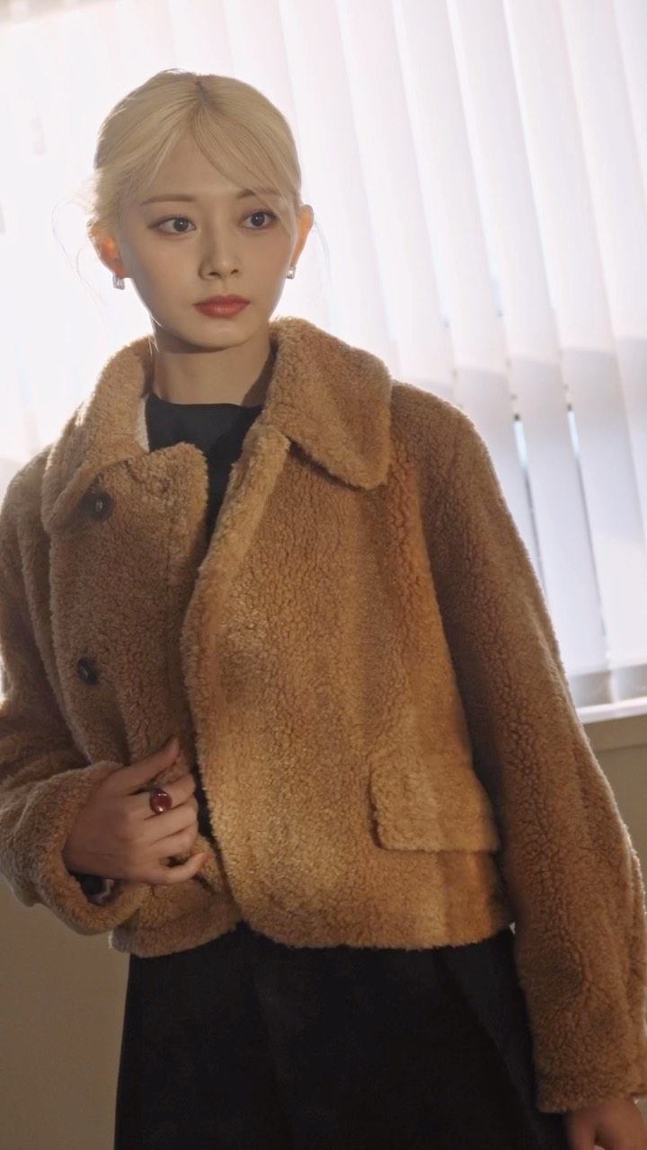 (Woman-Camel-Furry-Jacket) Tzuyu ZooC Winter Collection 2022 (B).jpg